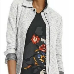 CAbi Womens  5102  White Zip Up Casual Chic Sz XS